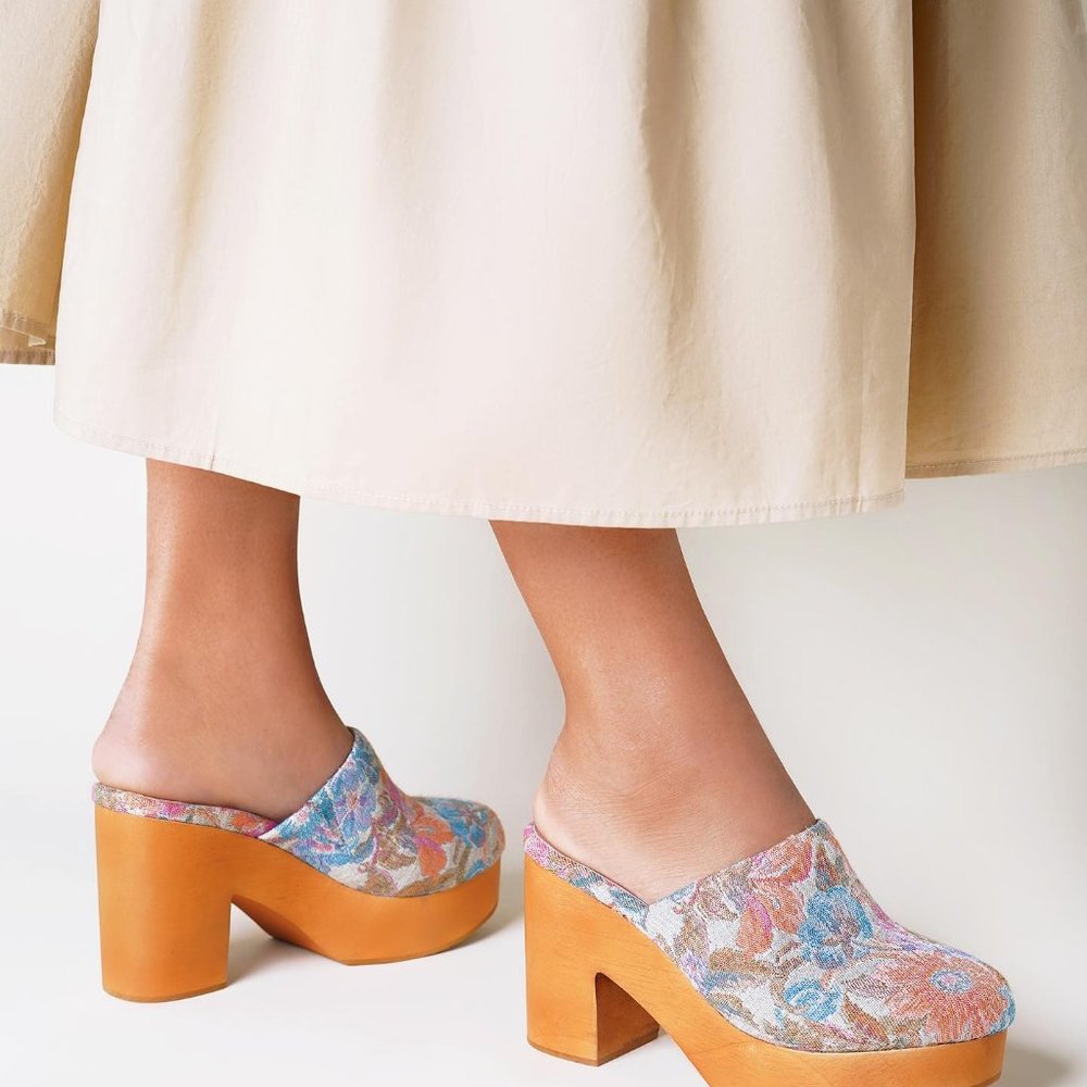 Never Worn Charlotte Stone Marlo platform clogs in Brocade